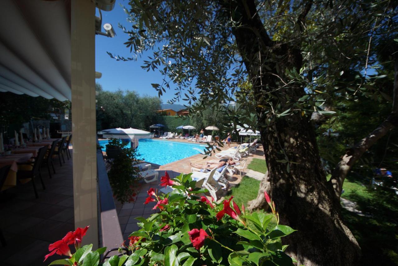 Hotel Alpi Malcesine Kültér fotó