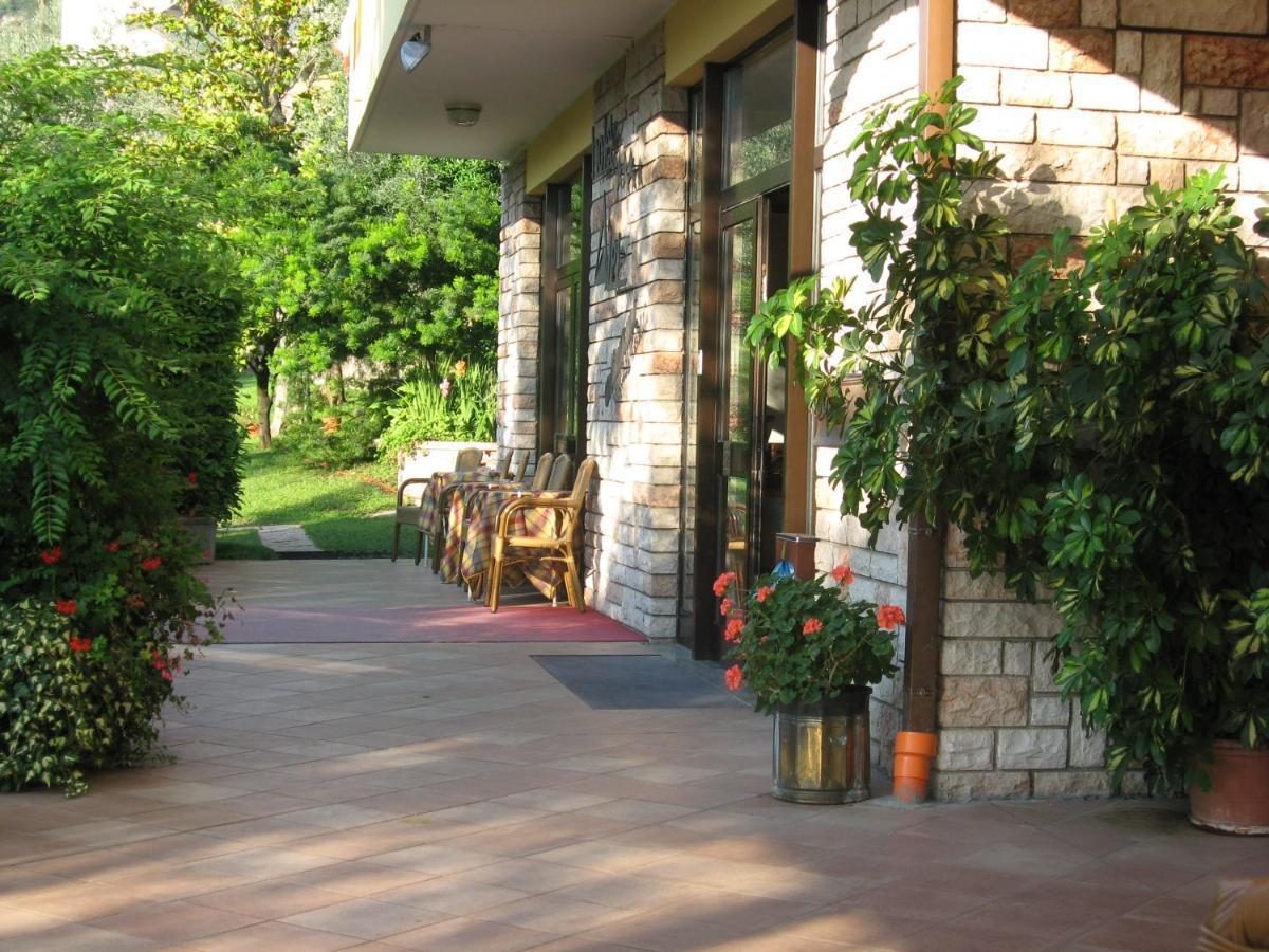 Hotel Alpi Malcesine Kültér fotó