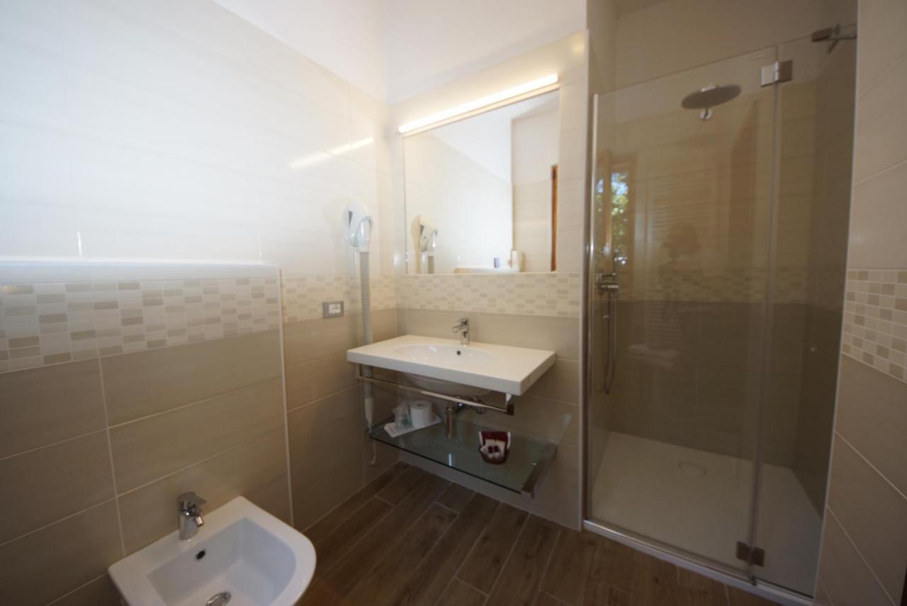 Hotel Alpi Malcesine Kültér fotó