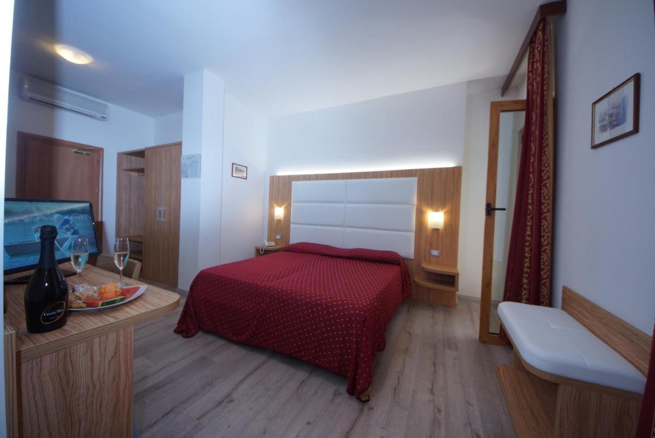 Hotel Alpi Malcesine Kültér fotó