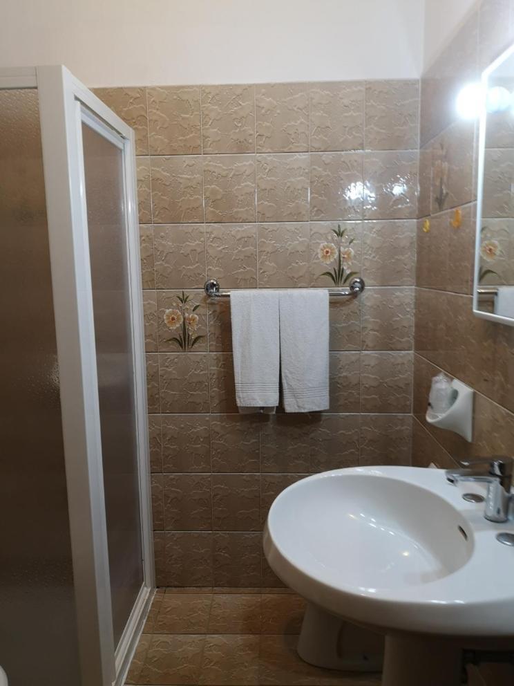 Hotel Alpi Malcesine Szoba fotó
