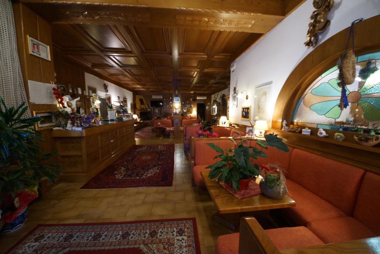 Hotel Alpi Malcesine Kültér fotó