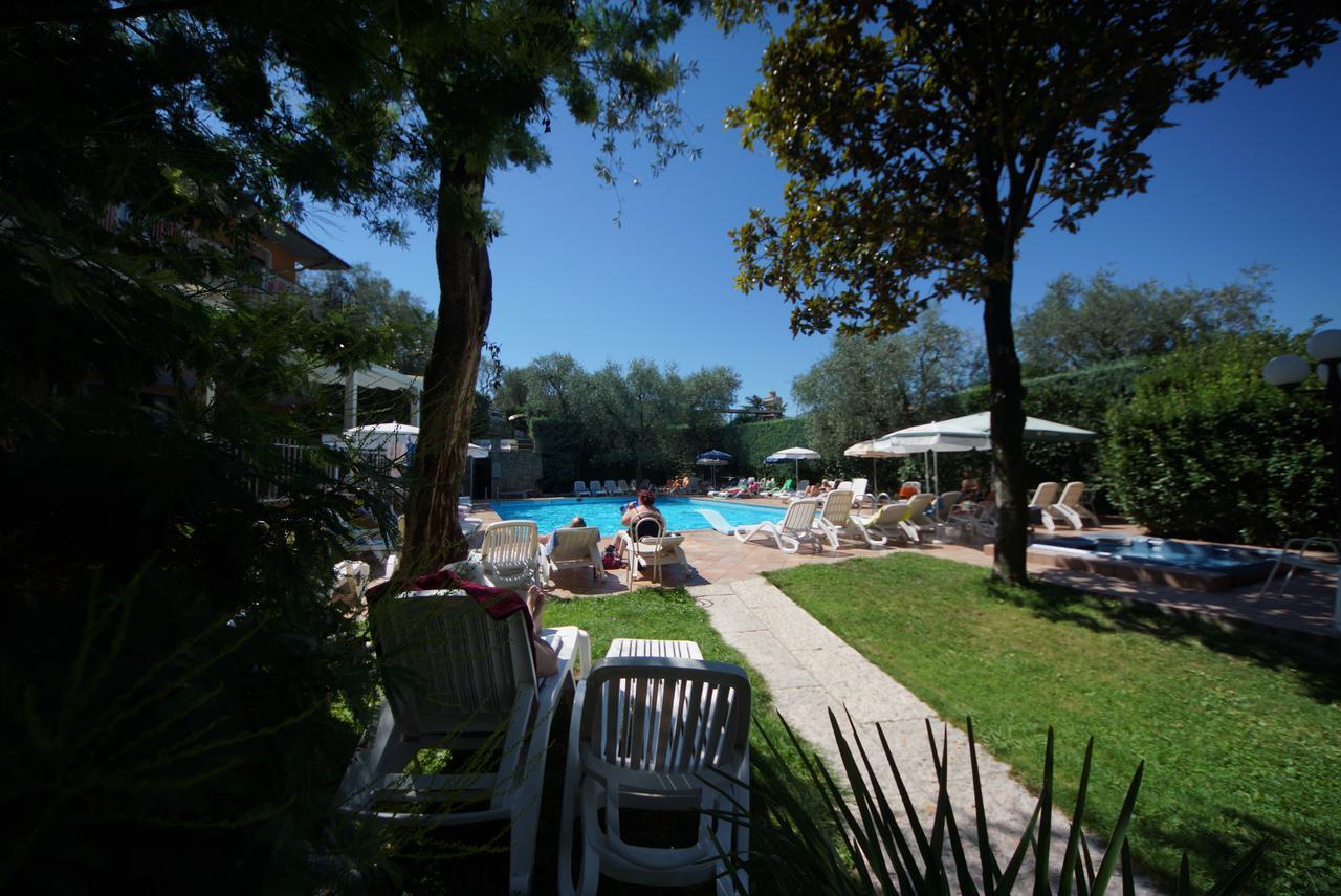 Hotel Alpi Malcesine Kültér fotó